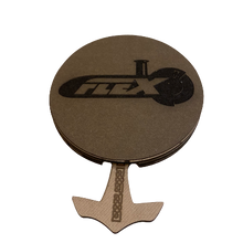 Laden Sie das Bild in den Galerie-Viewer, Battle Cap - Der Untersetzer mit Spaßgarantie für Ihren Junggesellenabschied, Party oder Kneipe