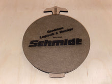 Laden Sie das Bild in den Galerie-Viewer, Battle Cap - Der Untersetzer mit Spaßgarantie für Ihren Junggesellenabschied, Party oder Kneipe